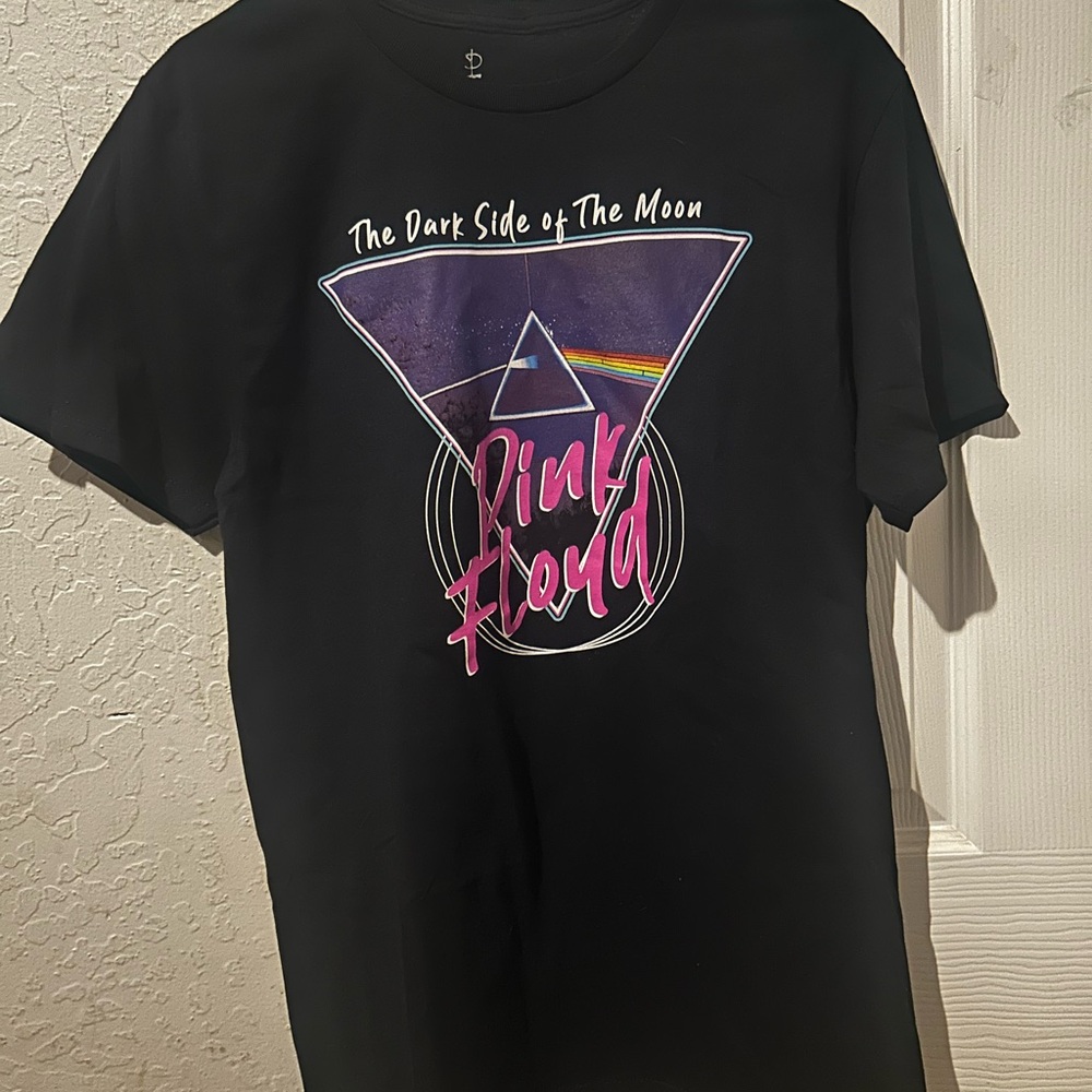 Men’s Medium - Pink Floyd Dark Side Black Tee
